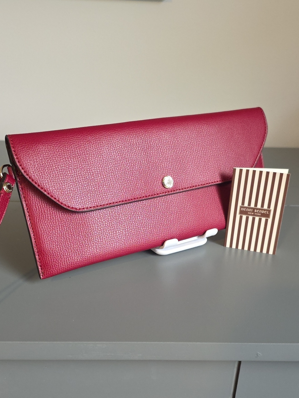 HENRI BENDEL NEW YORK NWOT West 57th Raspberry Leather Envelope Wristlet/Clutch